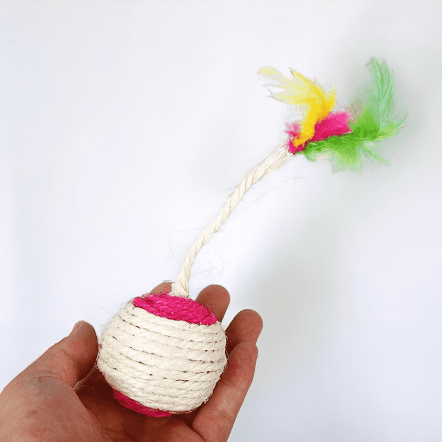 Balle de sisal pour chat | ResistBall™ - MyPetsHub